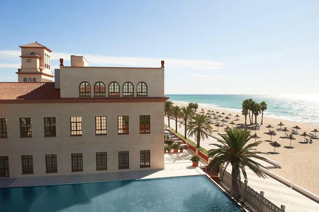 Le Meridien Ra Beach Hotel and Spa