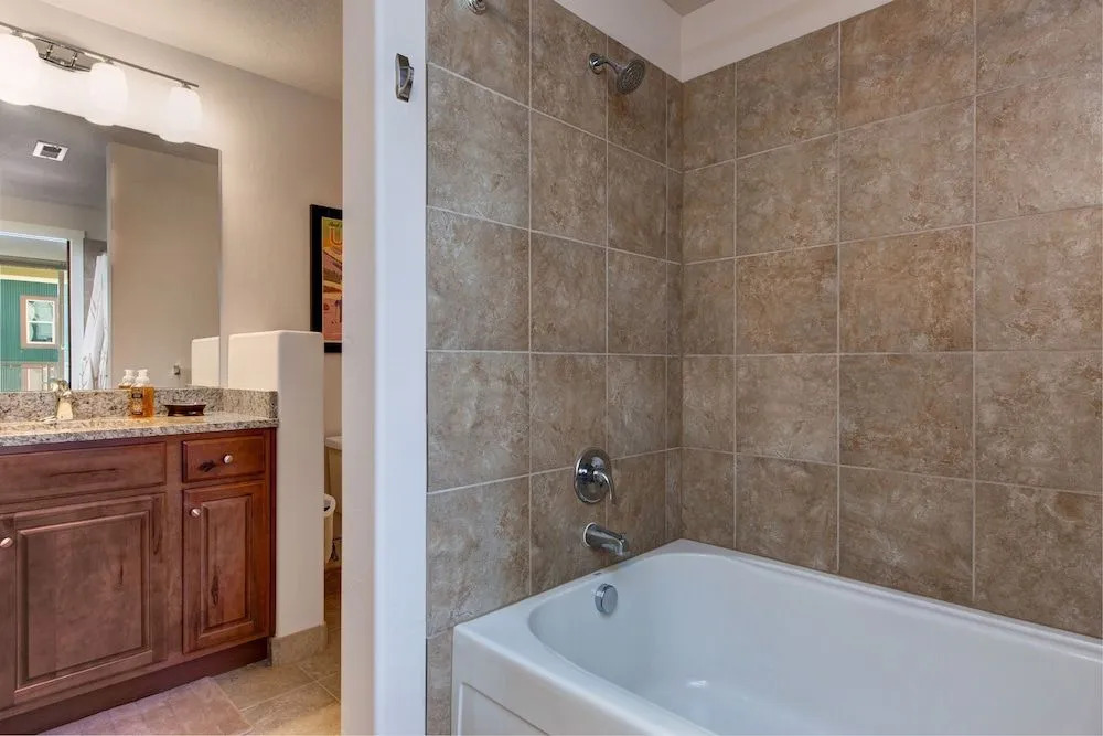Two-Bedroom Townhome in Newpark Terrace by RedAwning