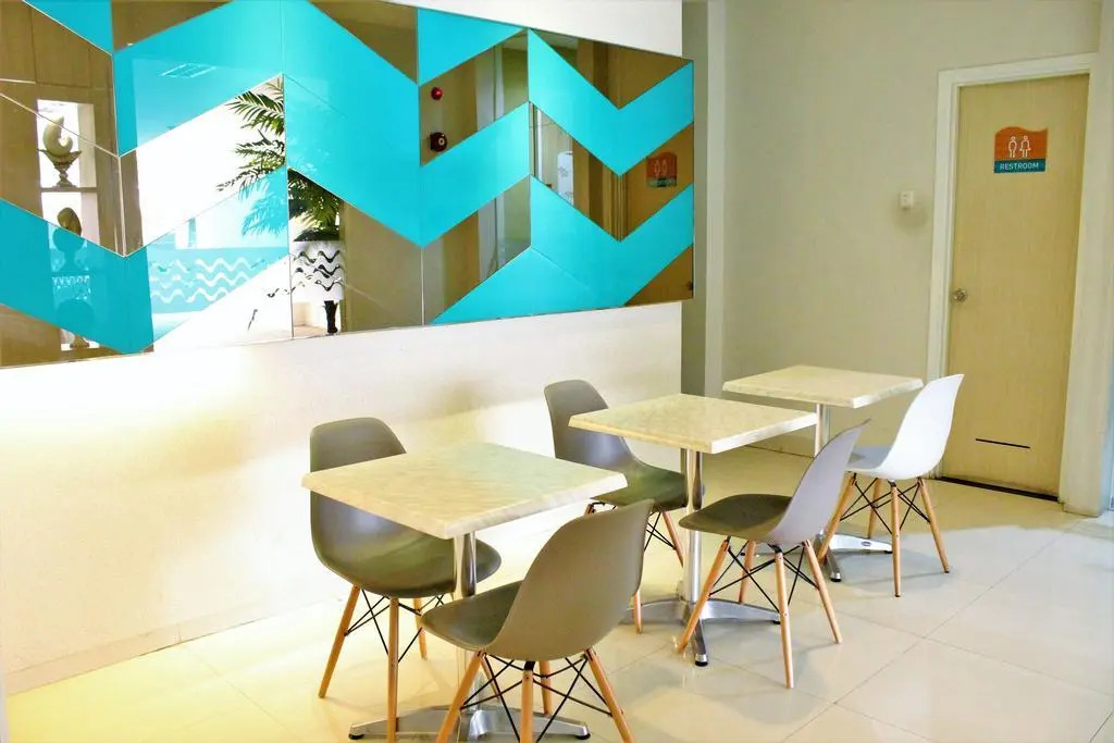 ZEN Rooms Pasar Ikan Losari