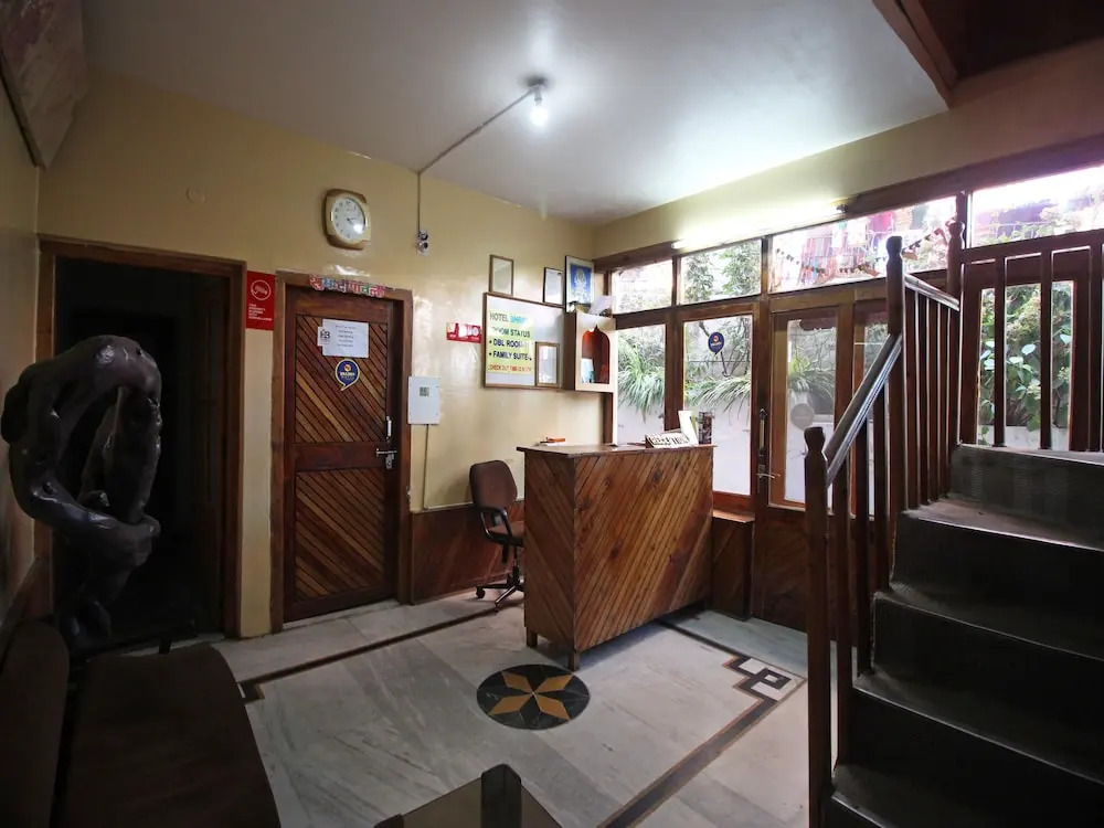 OYO 7625 Hotel Bhrigu
