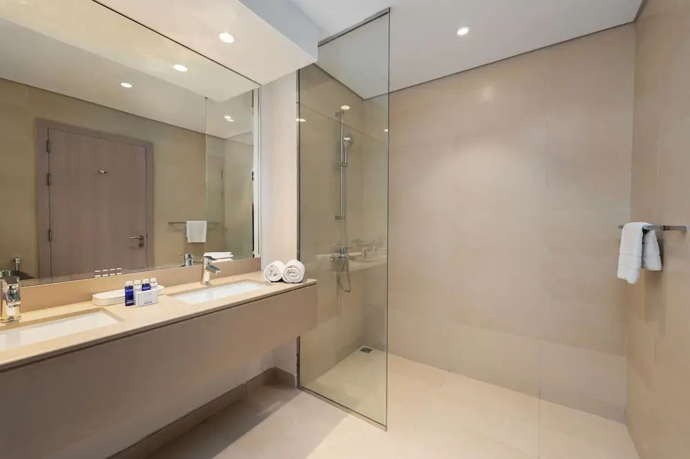 Maison Privee - Chic Apt on Yas Island cls to ALL Main Attractions