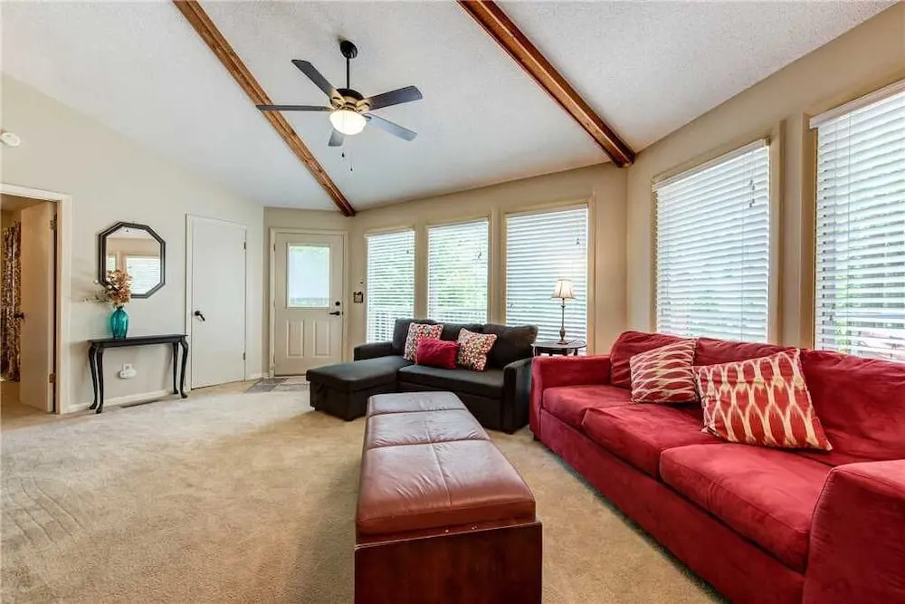 Believe, 2 Bedrooms, Pool Access, WiFi, Hot Tub, Pet Friendly, Sleeps 6