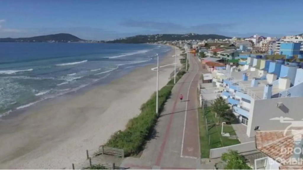 APTO 50M PRAIA- 4 PESSOAS, WIFI, SACADA, CHURRASQUEIRA, GARAGEM PARA VEICULOS PEQUENOS - Residencial Roveda