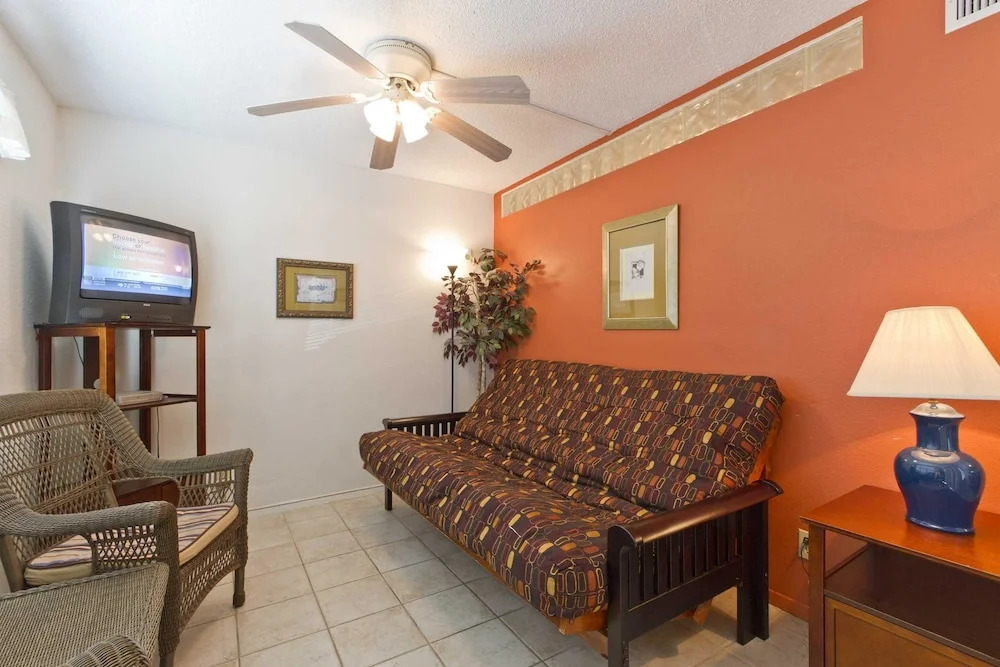Gulfview II Condominium 101
