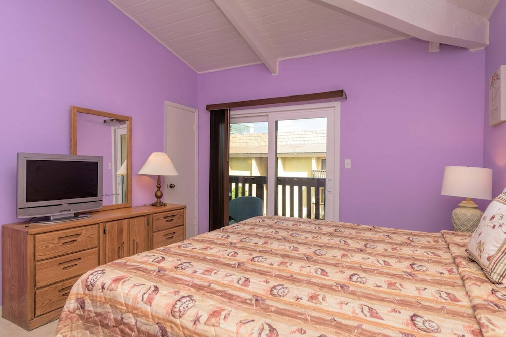 Tiki 337 - Oceanview Condo W/ Pools & Beach Access 1 Bedroom Condo