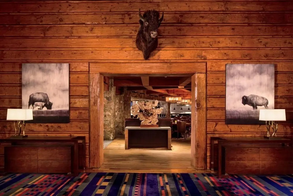 Bachelor Gulch Ritz-carlton 2 Bedroom Mountain Residence With Ski in, Ski out Access, Hot Tub, and Full Service Spa