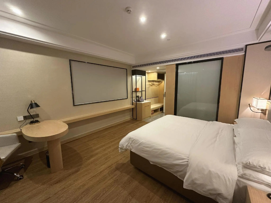 Vienna Hotel(Shunfengshan Park, Shunde)
