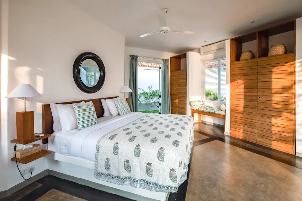 Spectacular Hilltop Beach Villa Located Next To A Surf Break