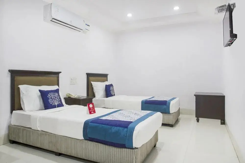 Hotel Srinivasa Central