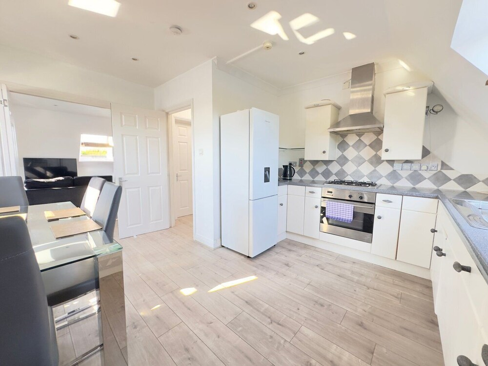 Great View- Ealing Heights