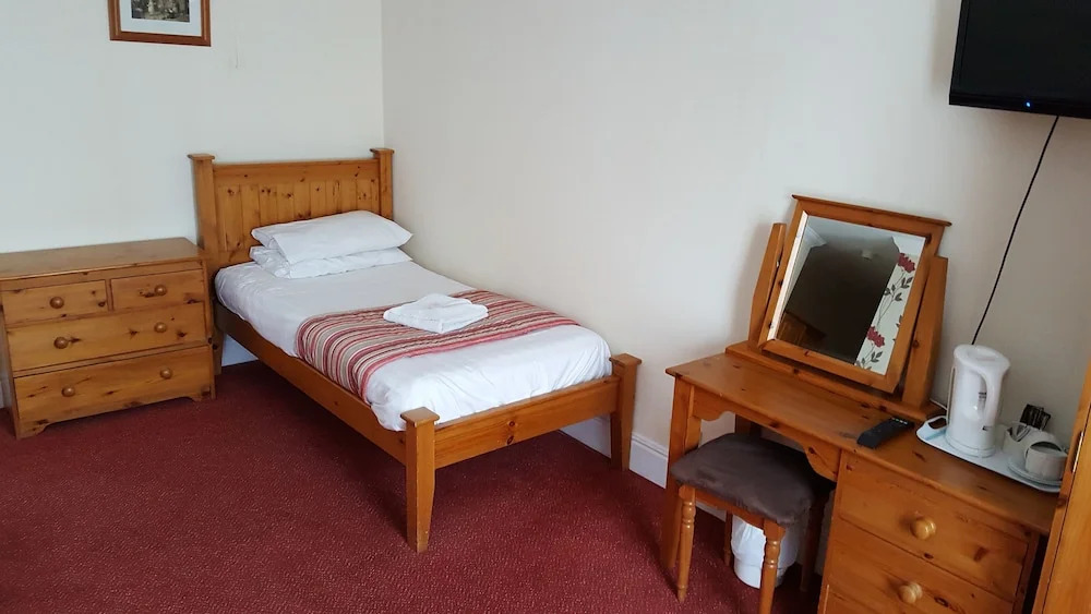 The Parkbury Hotel