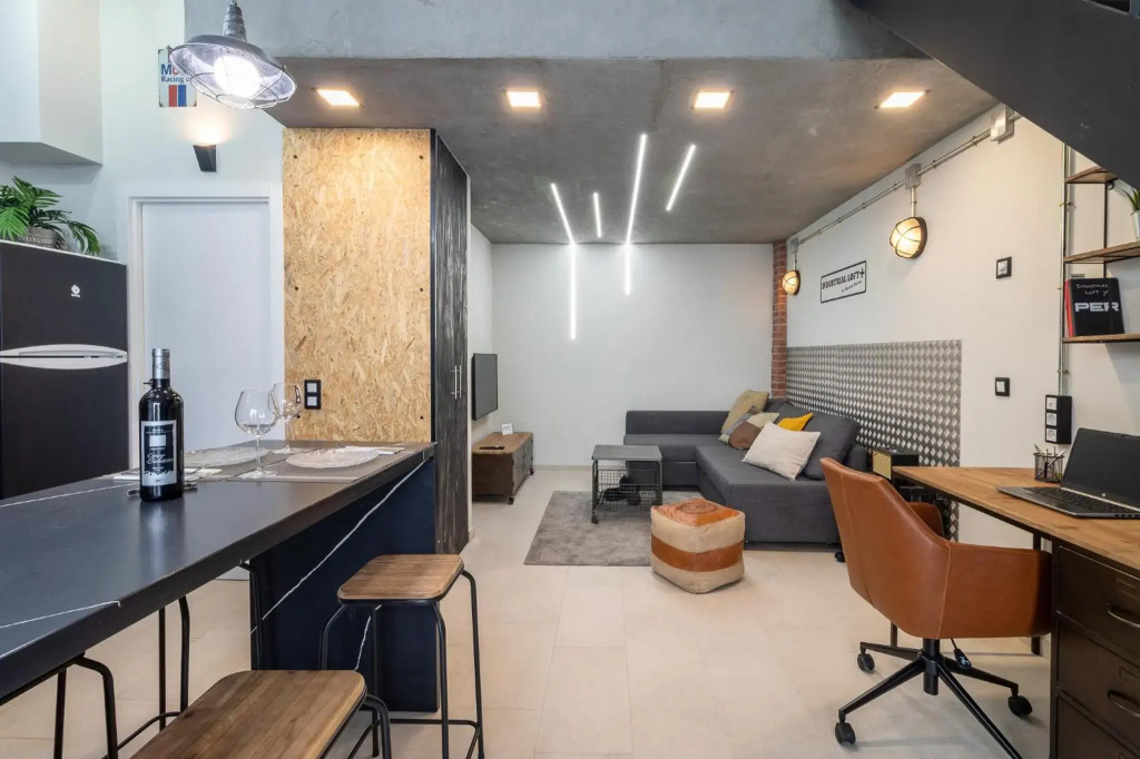 Flatguest Industrial Loft by Marina Suites - SCOOTERS - WIFI