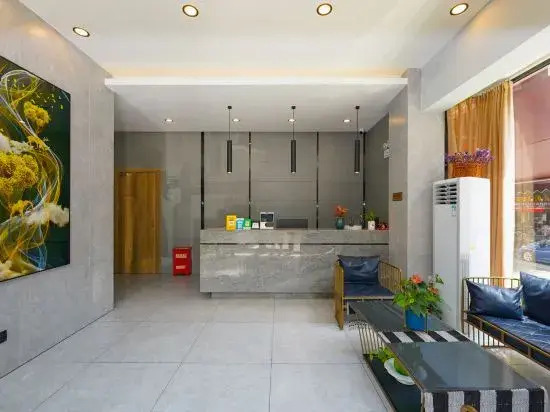 Yijia Hotel