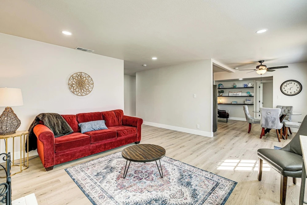 Pet-friendly Rental, Fenced Yard in Rancho Cordova