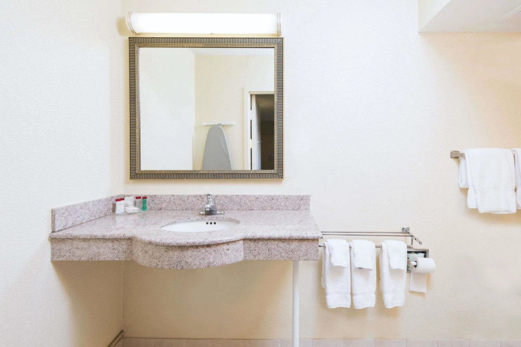 Ramada Baltimore West