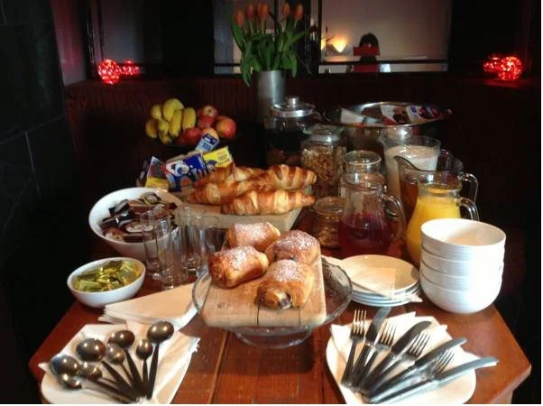 Cafe Valance Bar & Rooms