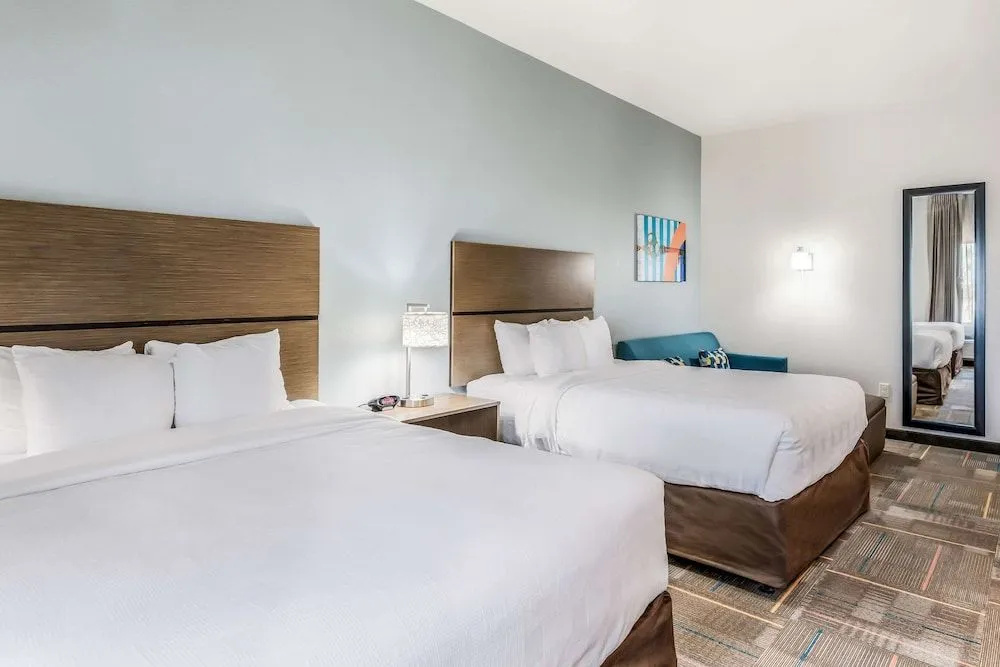 MainStay Suites