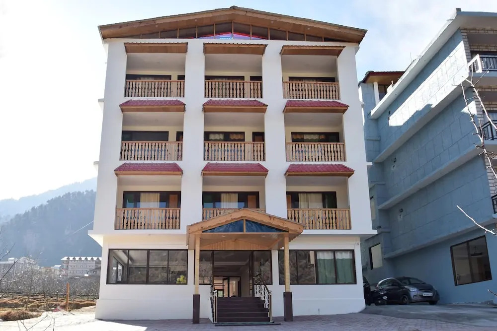 OYO 11643 Hotel Sunrise Villa
