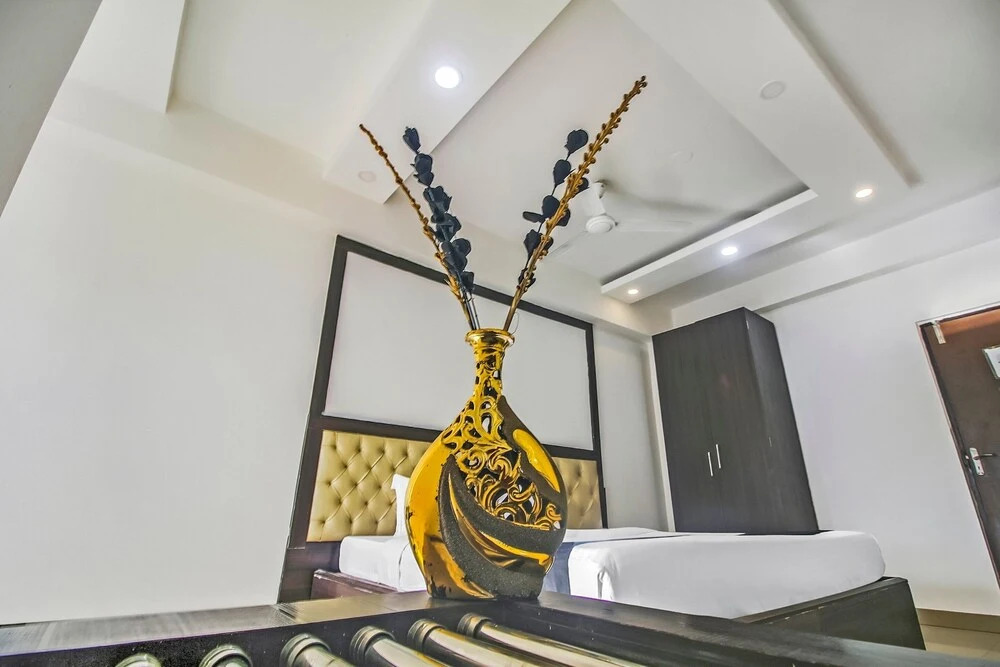 Capital O 14525 The Platinum Studio 50