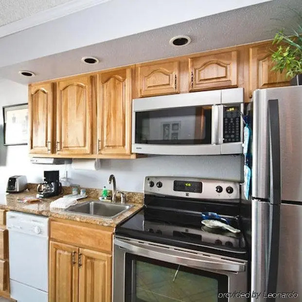 Beacher's Lodge Oceanfront Suites