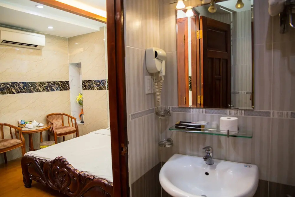 Phuong Linh Hotel