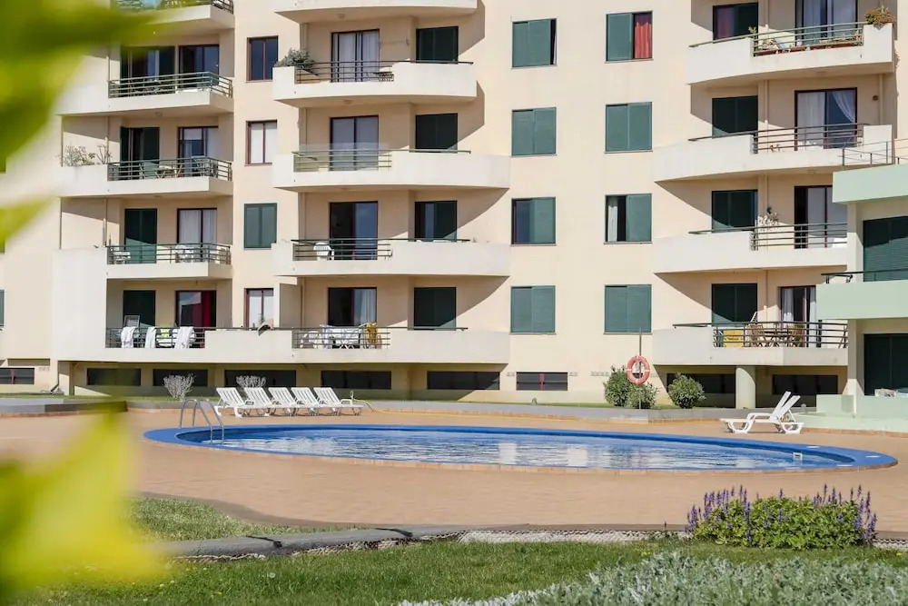 Bright Apartment With Pool, Garajau IV