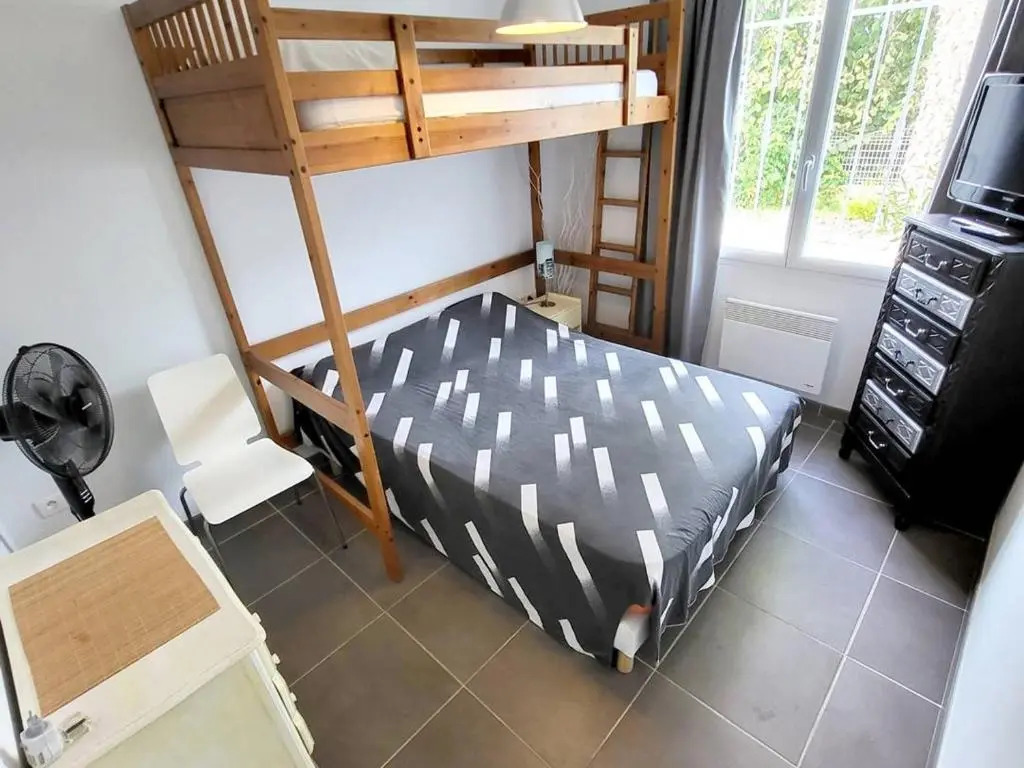 Villa Six-Fours-les-Plages, 5 pièces, 9 personnes - FR-1-316-39