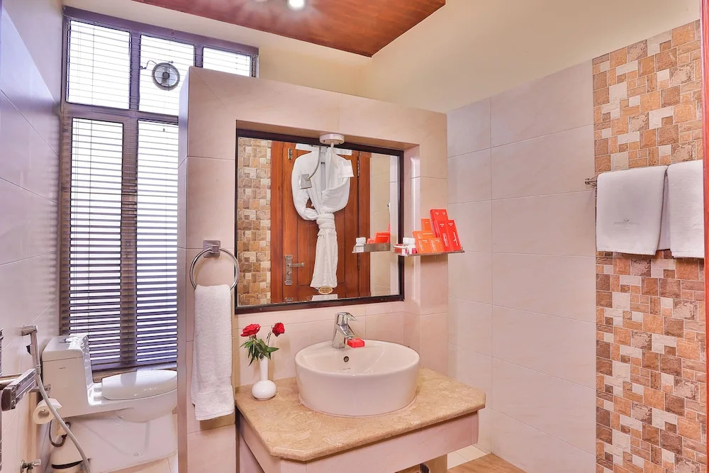 Avari Xpress Faisalabad