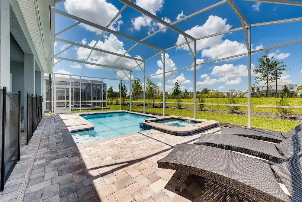 1596 MC - Enchanted 6BR Villa: Pool Magic for 14