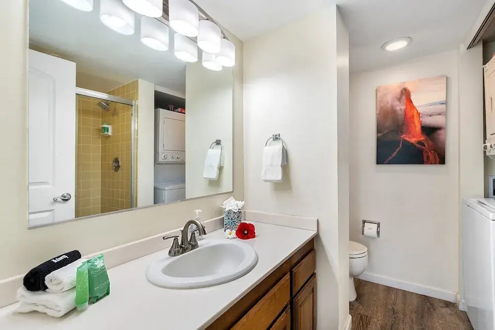 Condo With Central AC - Partial Ocean View - Concierge - Near Magic Sands Beach - Vrkcv