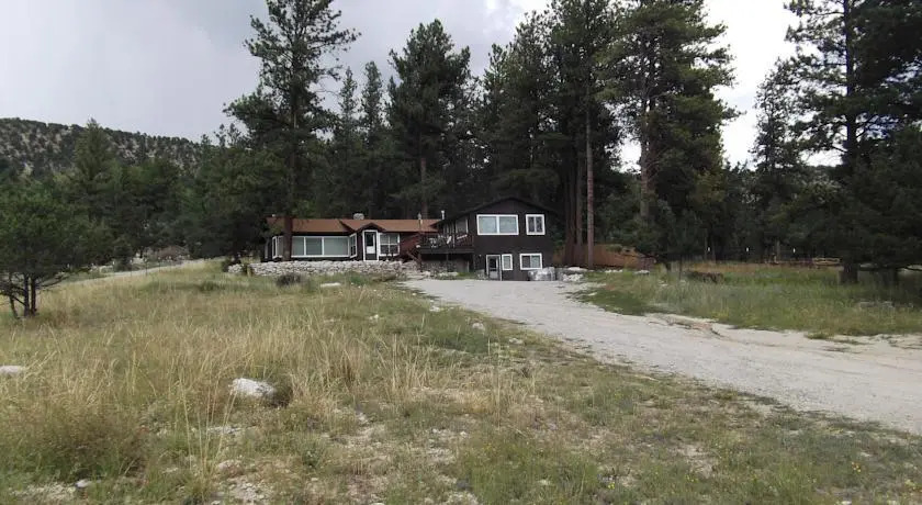 Alpine Hot Springs Hideaway