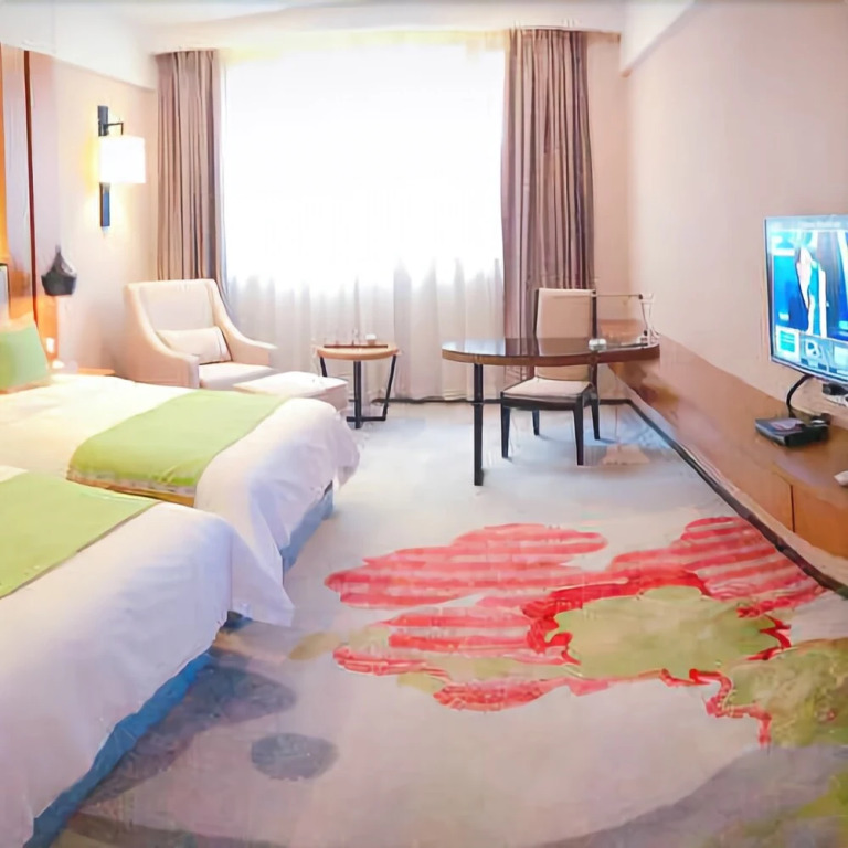 Elong Yam Hotel (Near Panyu Chimelong and Guangzhou South Railway Station)