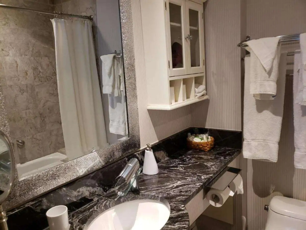 Parc Suites Hotel