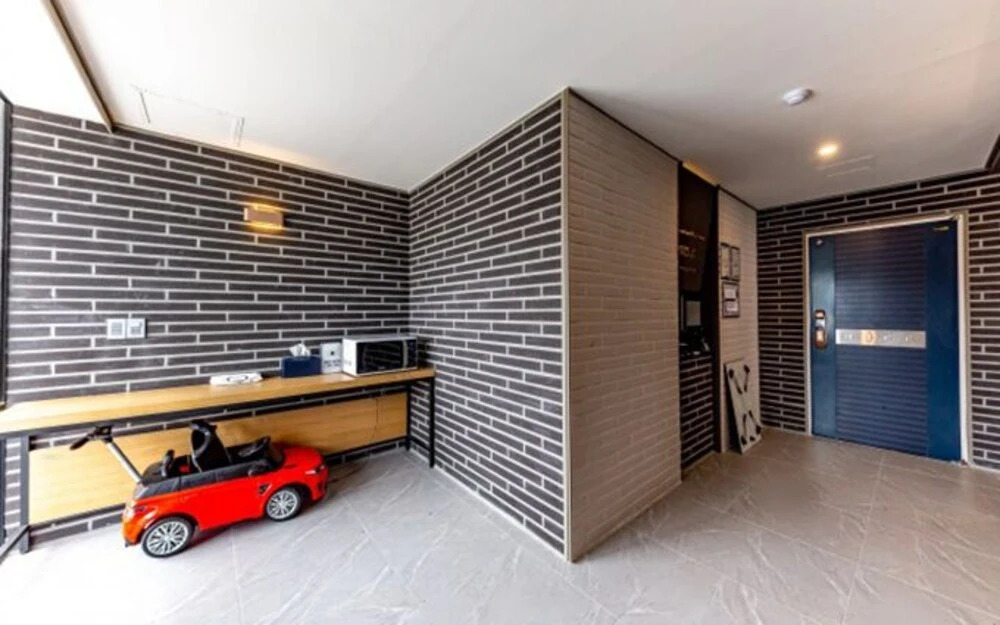 Zeus Motel