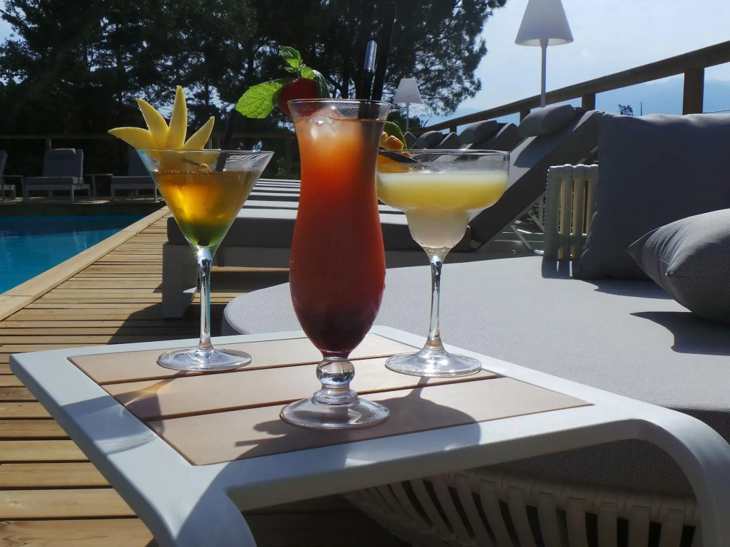 Isulella Hotel & restaurant