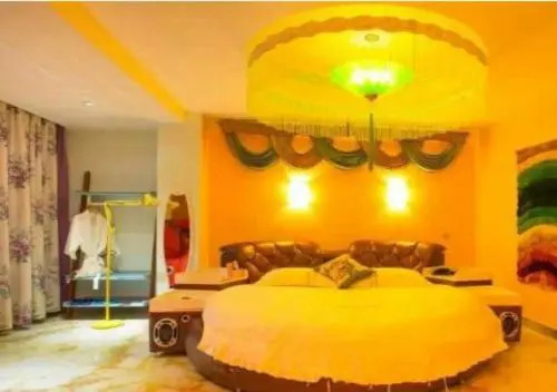 Wenchang Mei Lan Shi Er Yue Hotel