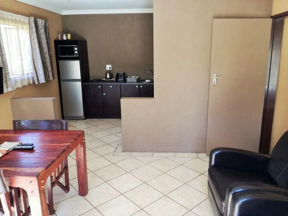 Africlassic River Lodge- Rivonia