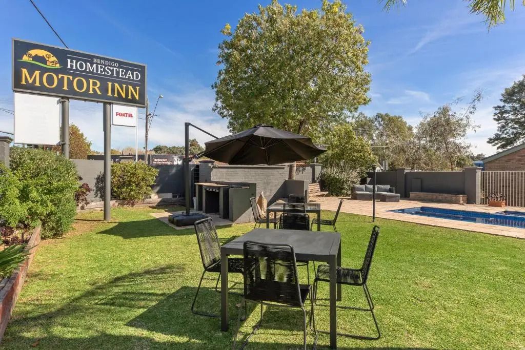 Homestead Motor Inn & Apartments