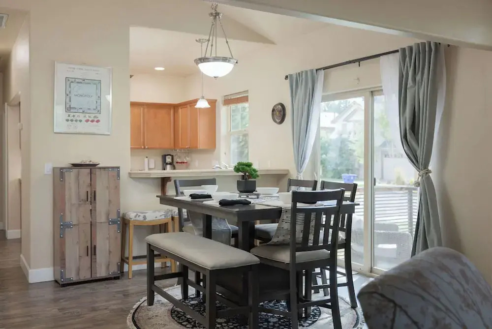 Charming Bend Sanctuary for 6!