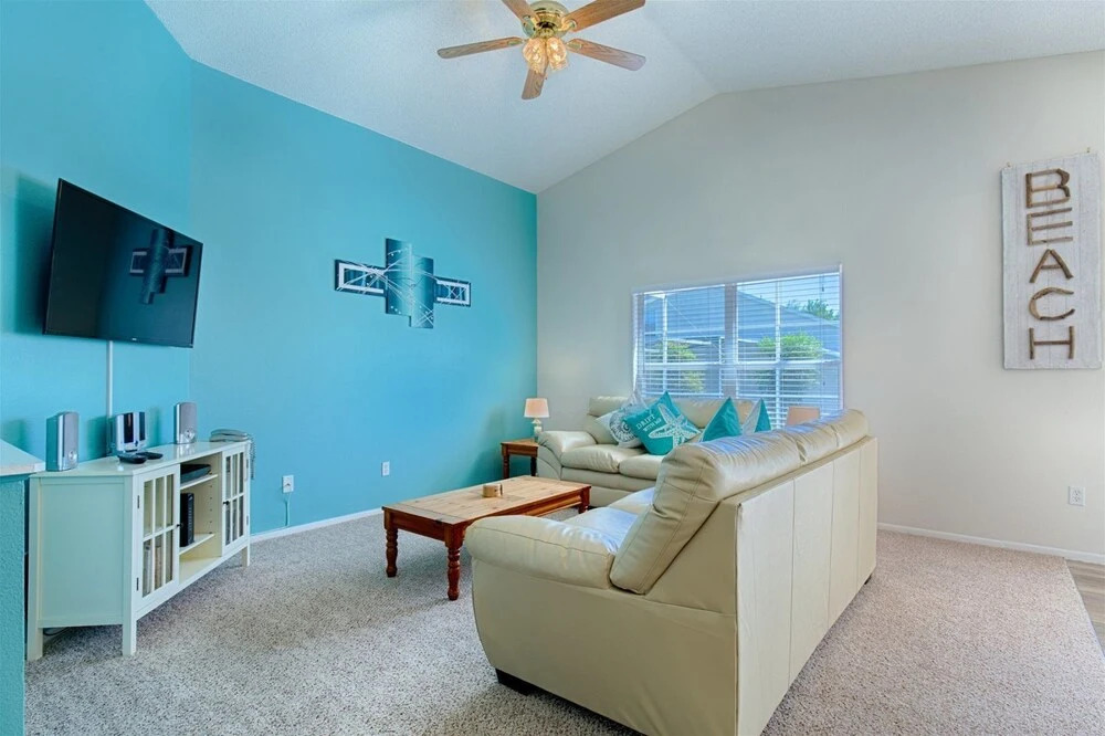 Newly Refurbished 4 bed With Themed Children`s Rooms With Free Pool Heat