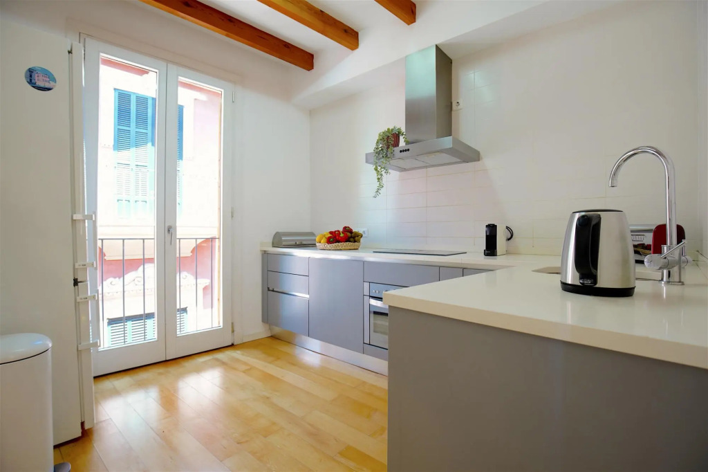 Montmari TI - Spacious and bright apartment