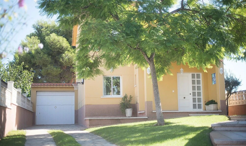 House Oliva 2 Km from the Beach (R76)