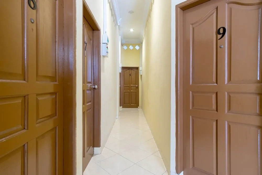 OYO 1307 Star Residence