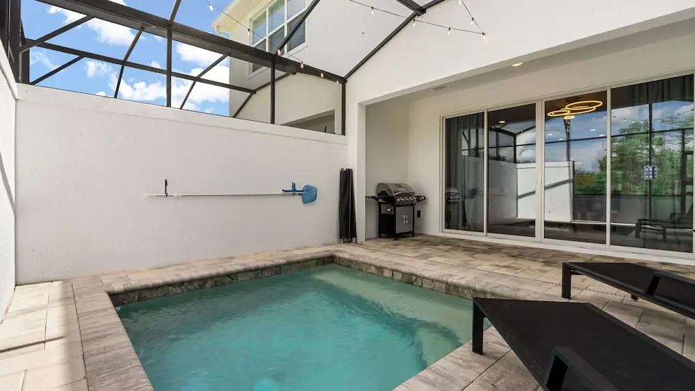 Upstay Pristine 3BR Home With Private Pool BBQ