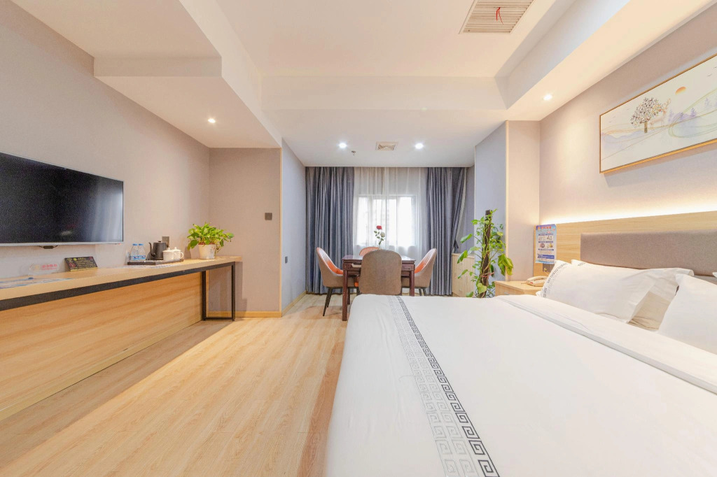 Vienna Hotel (Mudu Yangtze No.1 Living Plaza)