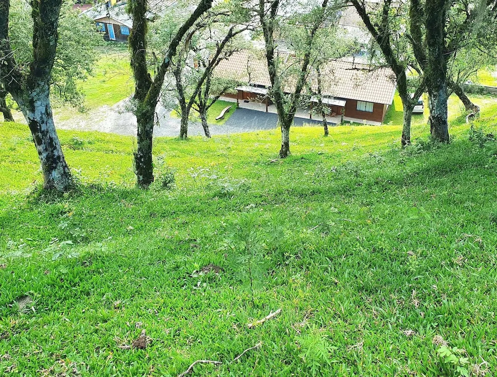 Casa Completa | 2 Suítes + Jardim com Fogo de Chão