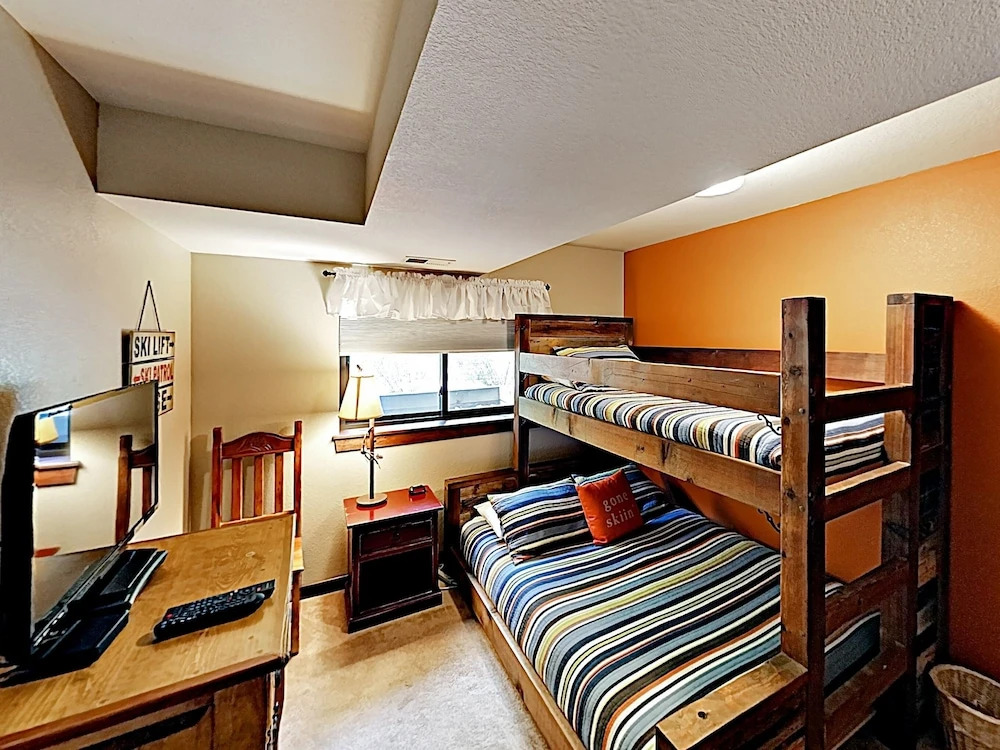 New Listing! Warriors Mark Townhome W/ Hot Tub 3 Bedroom Townhouse
