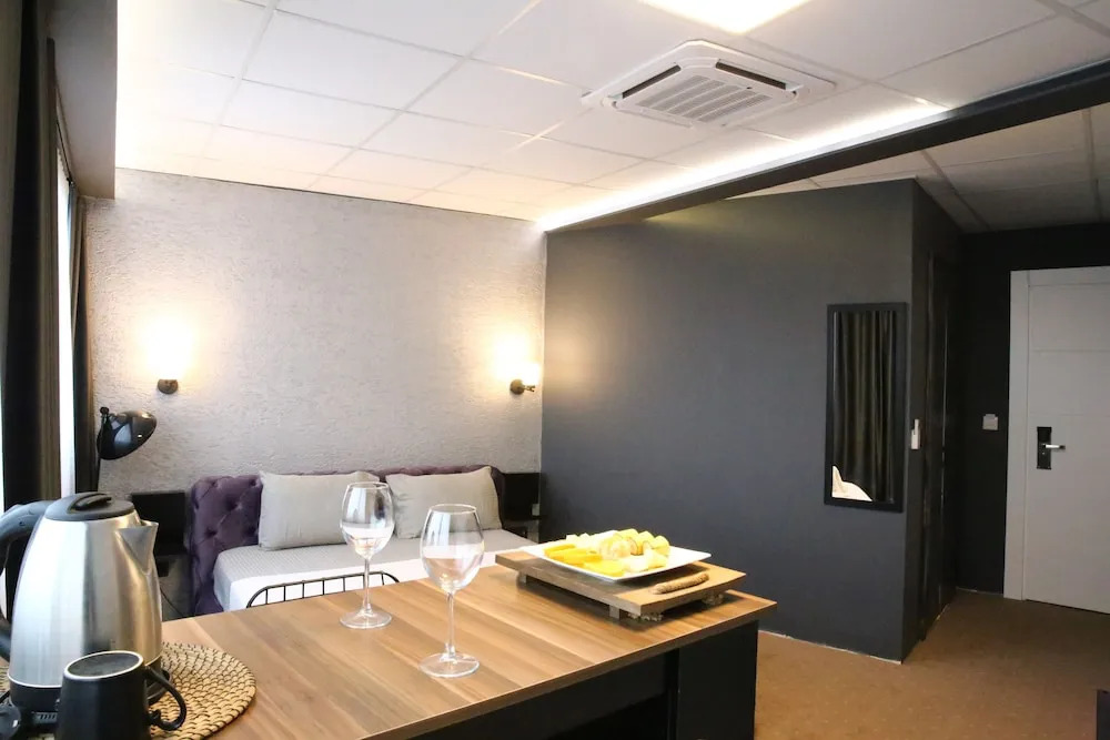 Eva Otel