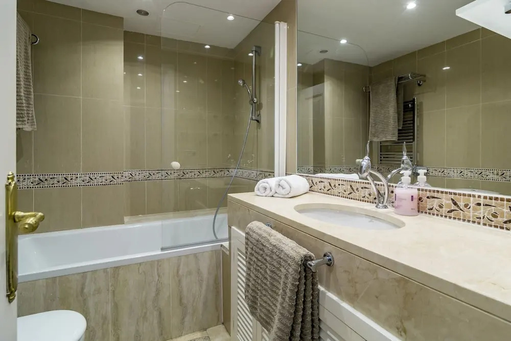 AP169 - Comfortable 2 bedroom apartment