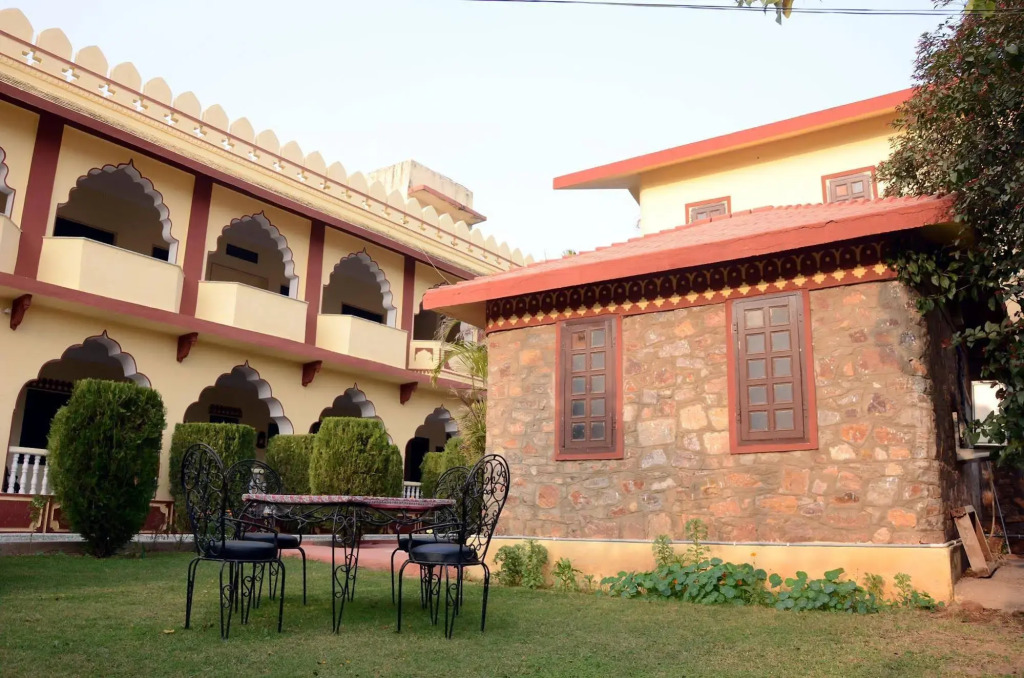 Sajjan Bagh Resort